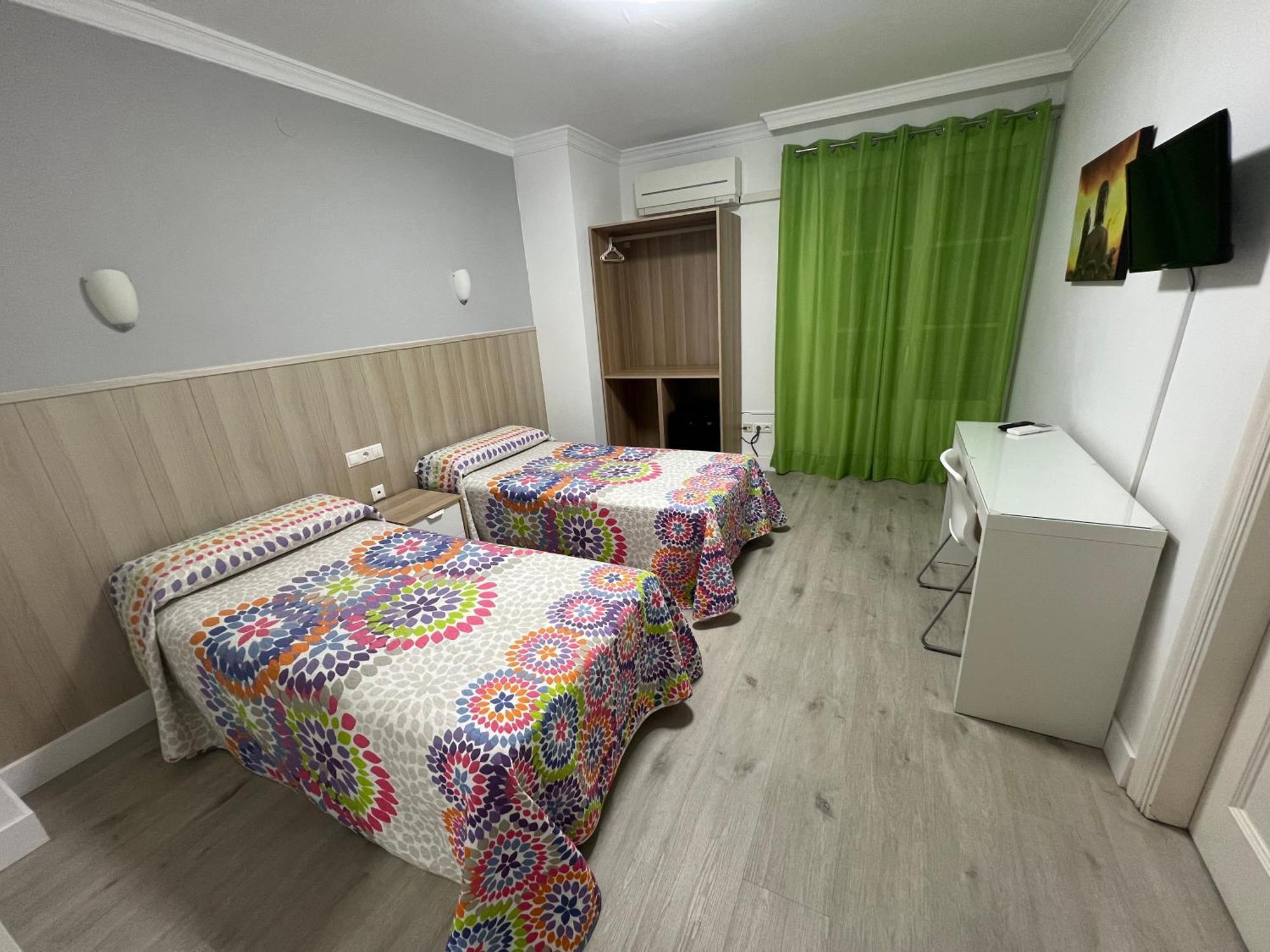 Hotel Dila Velez Malaga Eksteriør bilde